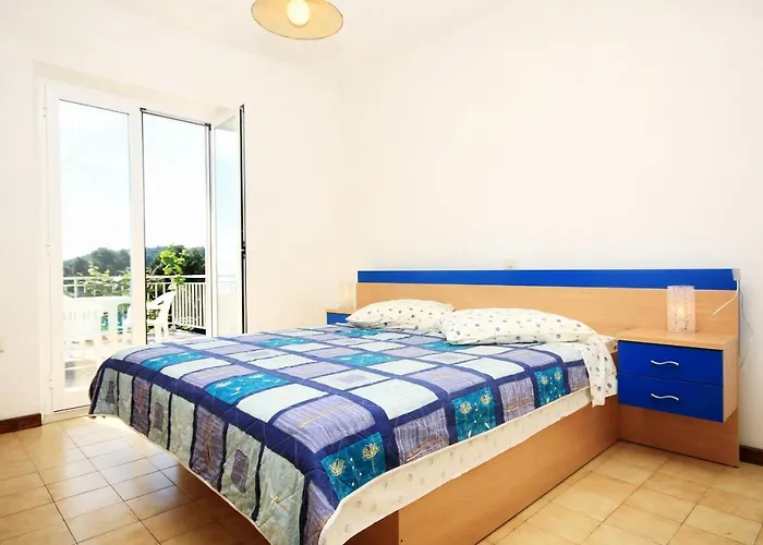 By The Sea Lumbarda, Korcula - 4440 *