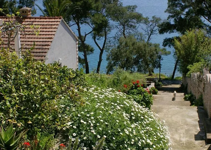 By The Sea - Korcula - 4440 *